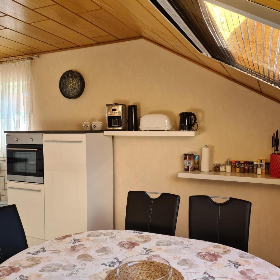 Ferienwohnung Cornelia Und Michael Persang Gbr Eppenbrunn Exteriör bild